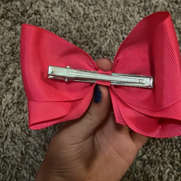 Pink bow - Picture 2 of 5